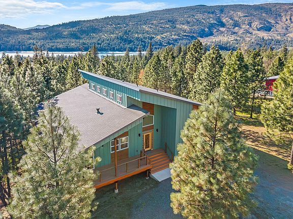 3rd image of 1424 Sherman View Way