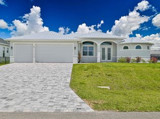 1221 NW 33rd Ave, Cape Coral, FL 33993