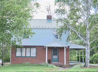 199 W Market St, Berrysburg, PA 17005