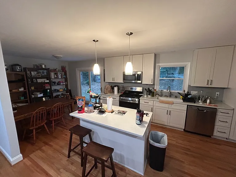 3044 Kammeyer Ln — Photo 5
