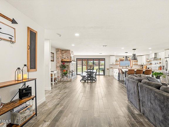 5th image of 6617 N 181ST Avenue