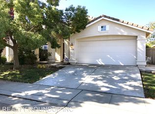 9048 Fernway Ct, Elk Grove, CA 95758
