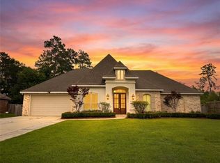 200 Belle Pointe Dr, Madisonville, LA 70447