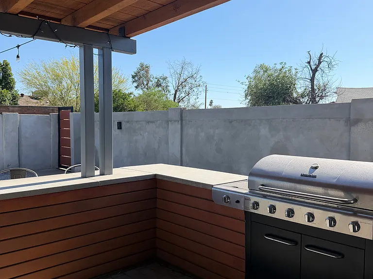 1409 E Verlea Dr — Photo 14