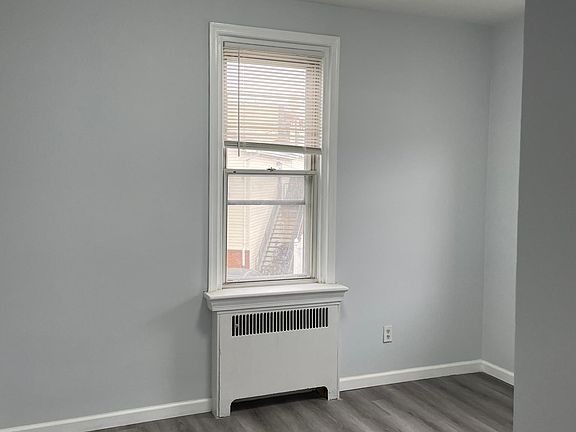 4th image of 3330 Glenview St APT 1