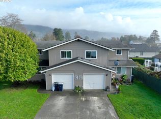 206/208 Cypress St, Brookings, OR 97415