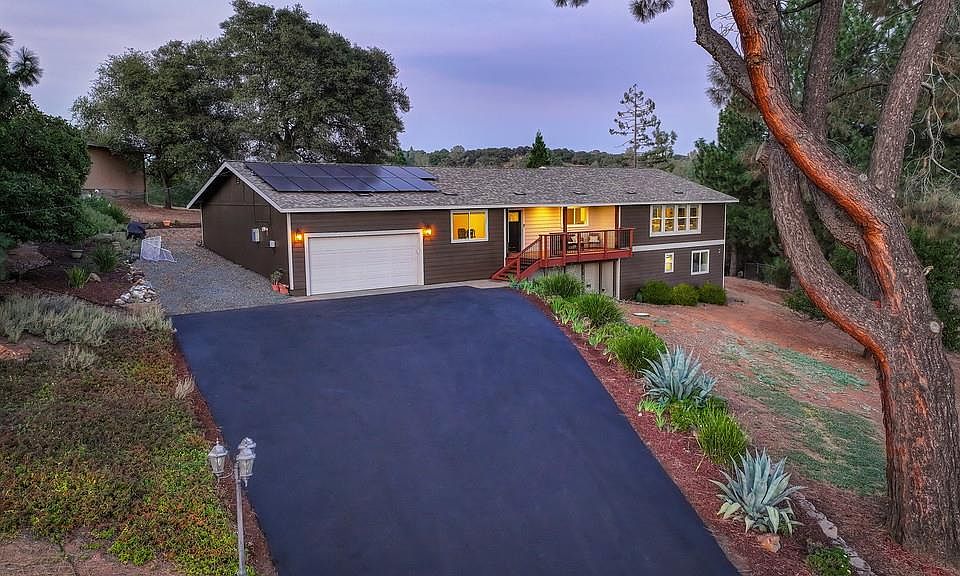 1st image of 23339 Wayfarer Ct