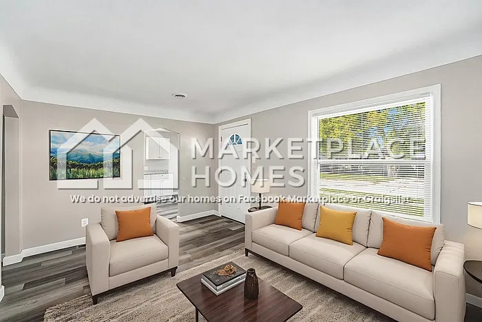3 bed, 1.0 bath, 1140 sqft, $1,495 — Photo 3