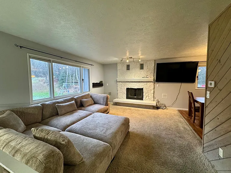 33085 Community College Dr — Photo 4