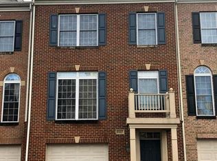 5327 Cupids Dart Dr, Centreville, VA 20120