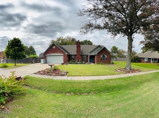 524 Fair Oaks Cir, Marion, AR 72364