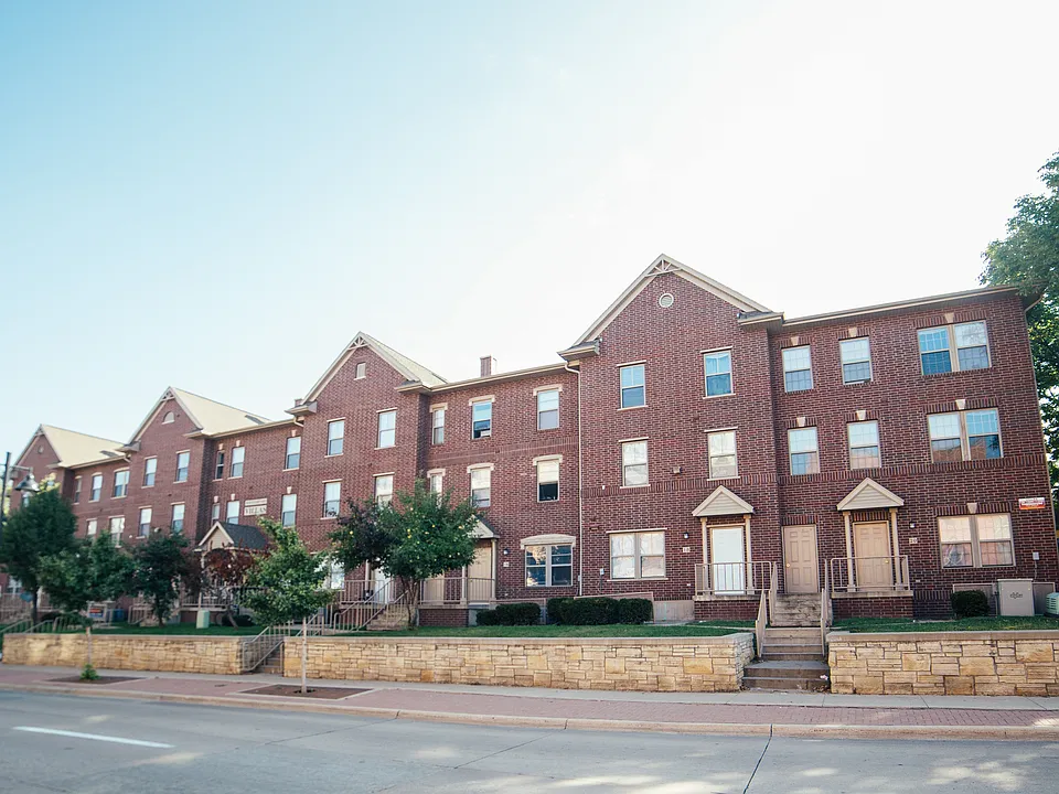 500 S Gilbert St #17