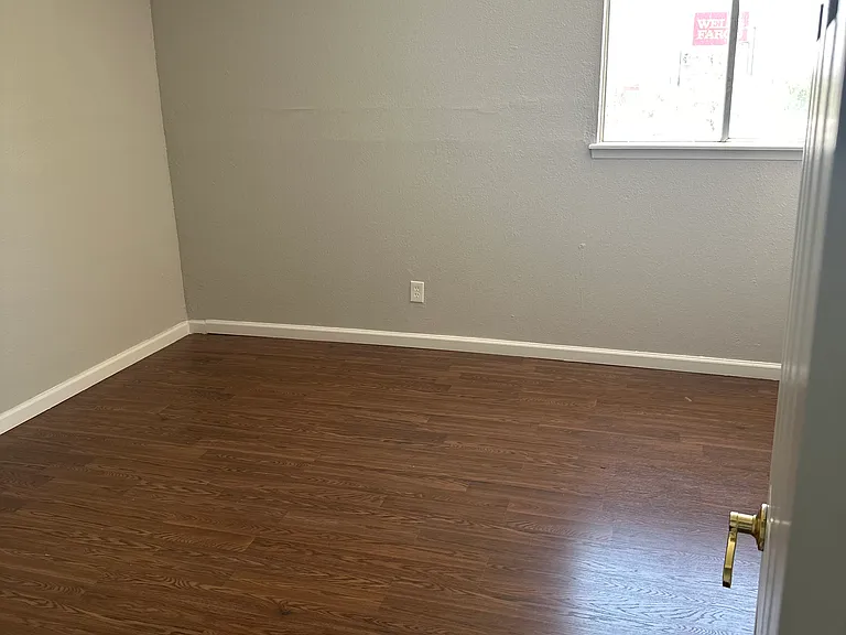 11201 Campestre Ln #B — Photo 6