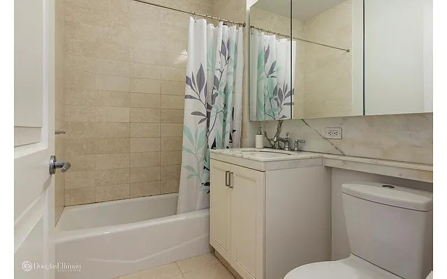 Rented by Douglas Elliman | media 5