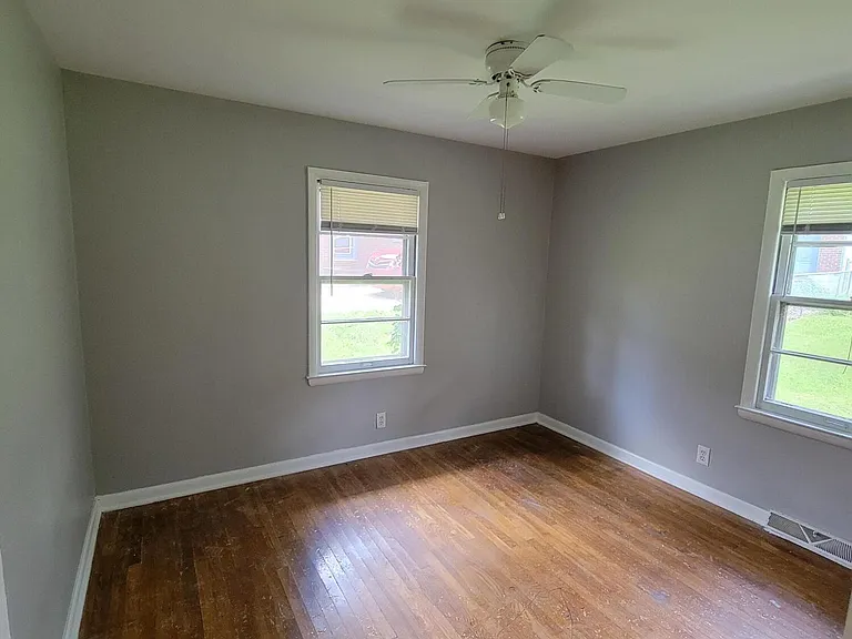 1728 Shenandoah Dr — Photo 7