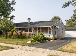 3066 Wakefield Dr, Carpentersville, IL 60110