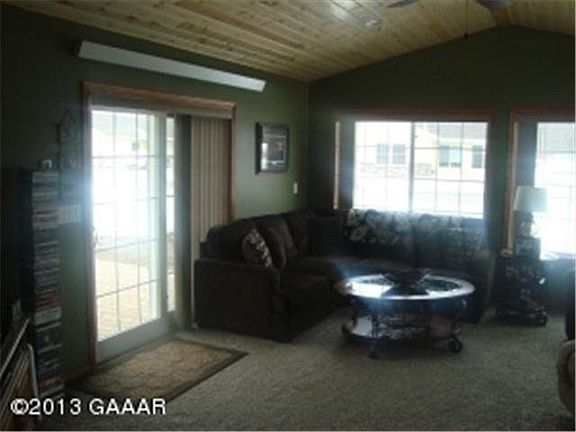 4th image of 346 1st Avenue N #102