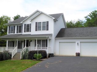 110 Oak Garden Dr, Boones Mill, VA 24065