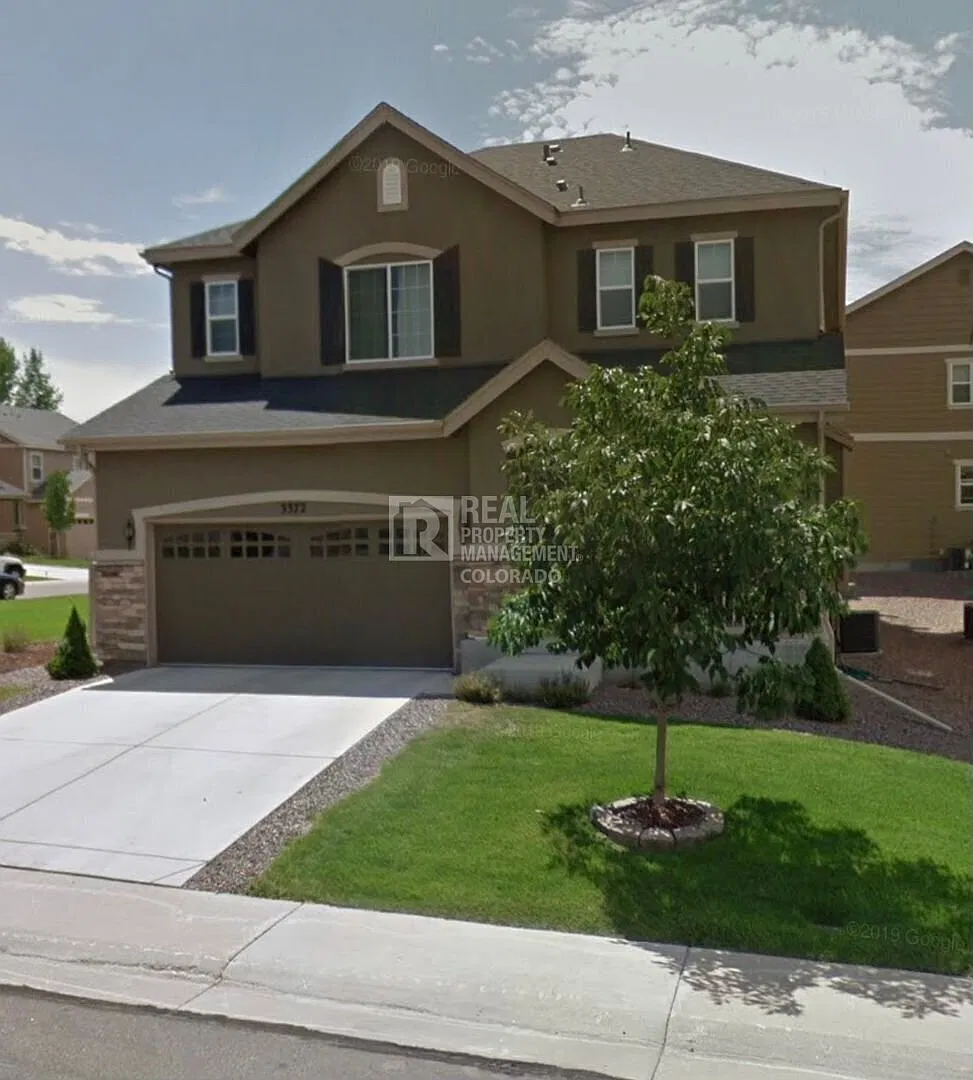 4 bed, 3.5 bath, 3180 sqft, $3,200 — Photo 1