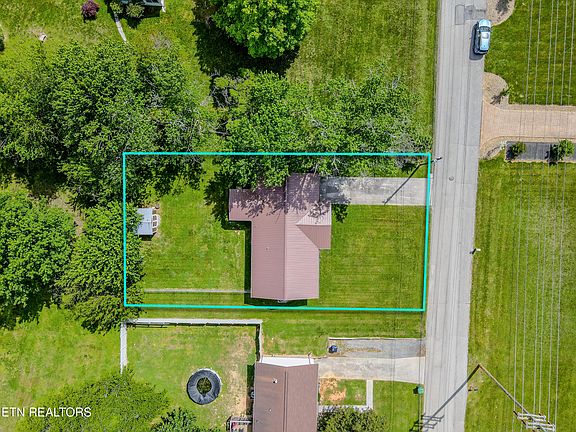 5th image of 225 Virginia Ave