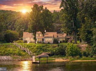 30019 Goose Point Ct, Port Royal, VA 22535