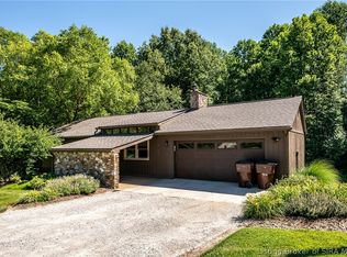5287 Old Vincennes Rd, Floyds Knobs, IN 47119