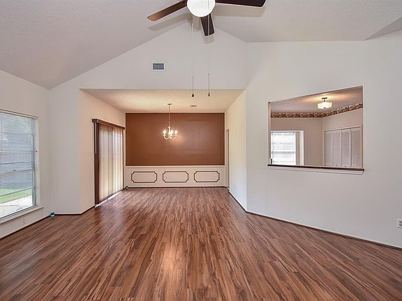 4th image of 1807 Courtside Place Dr