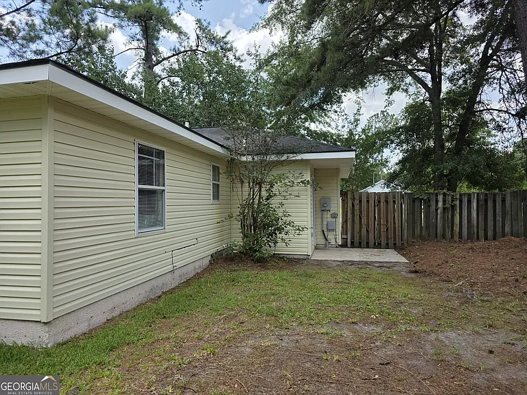 146 John Glenn Dr — Photo 20