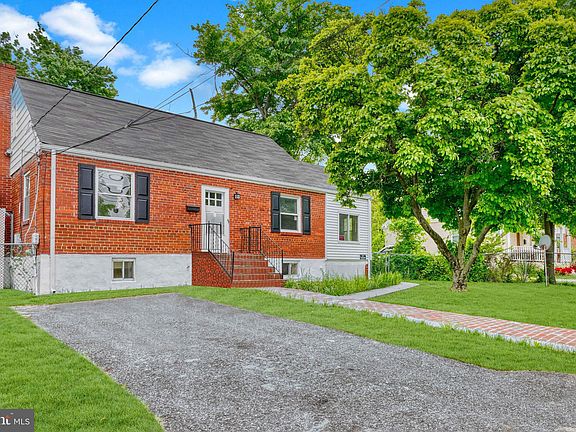 3rd image of 6233 Landover Rd