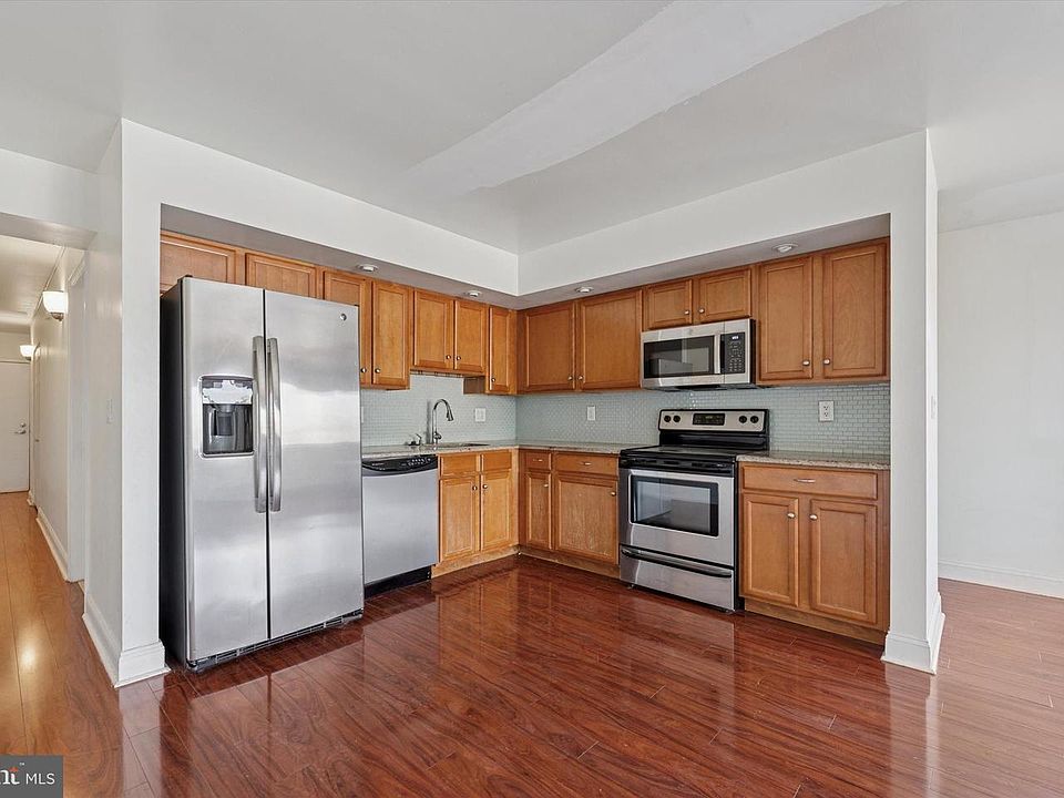 1st image of 200 Lombard St #607