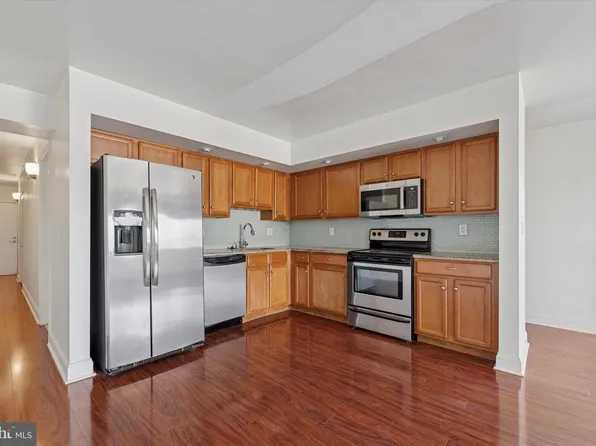 200 Lombard St #607, Philadelphia, PA 19147