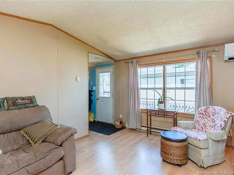 29 Gerald Blvd — Photo 12