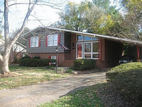 2nd image of 2226 Collingdale Pl