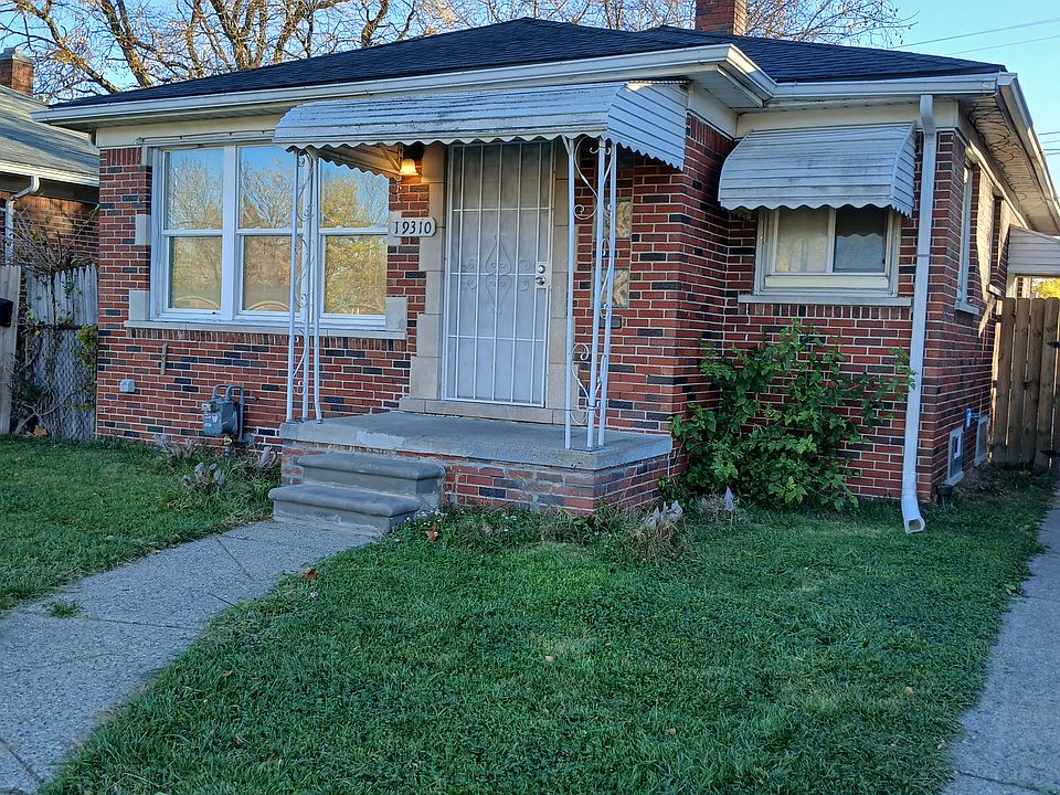 1st image of 19310 Schoenherr St