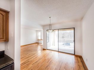 111 Peddlars Dr, Branford, CT 06405