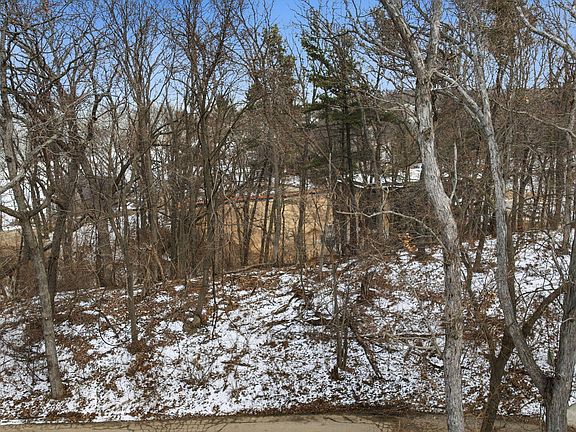 4th image of 49035 Skyhi Rd