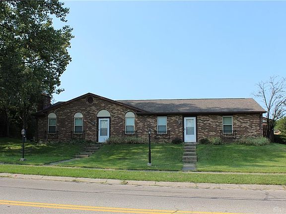 2nd image of 1402 Minstrel Dr