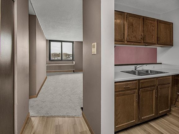 2nd image of 1181 Edgcumbe Rd APT 406