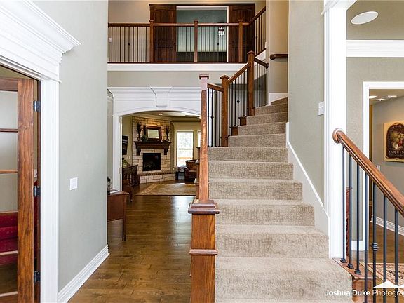 3rd image of 1458 Le Chesnay Dr