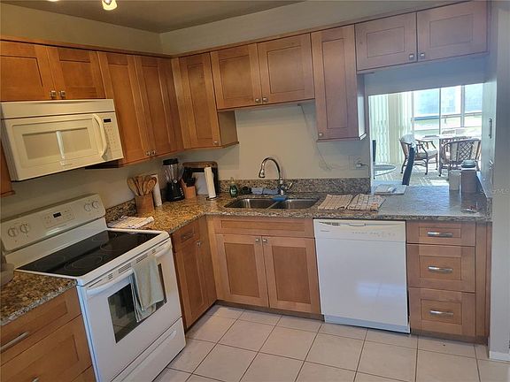 5th image of 3640 Ironwood Cir APT 303N