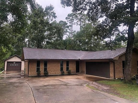 2nd image of 395 Hillcrest St