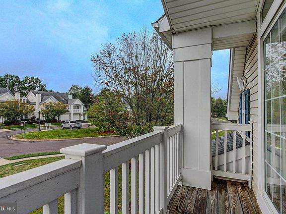3rd image of 202 Strawberry Ct