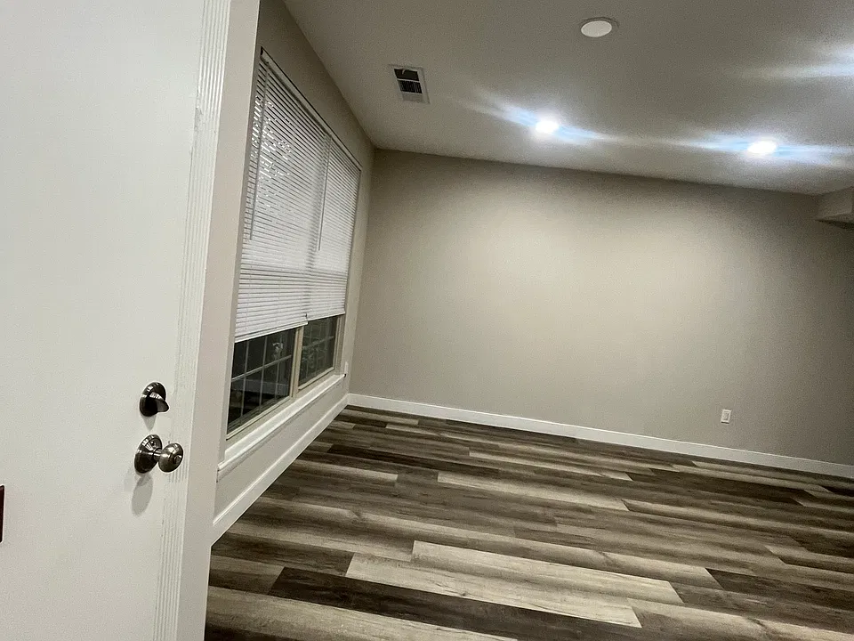 LIVINING ROOM