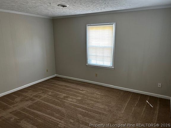 4th image of 915 Southview Cir #A