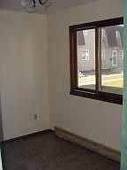 4th image of 956 5th Ave W