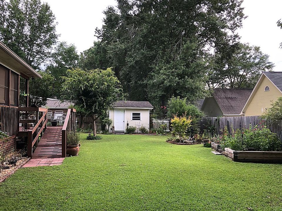2nd image of 2402 Stonewood Dr