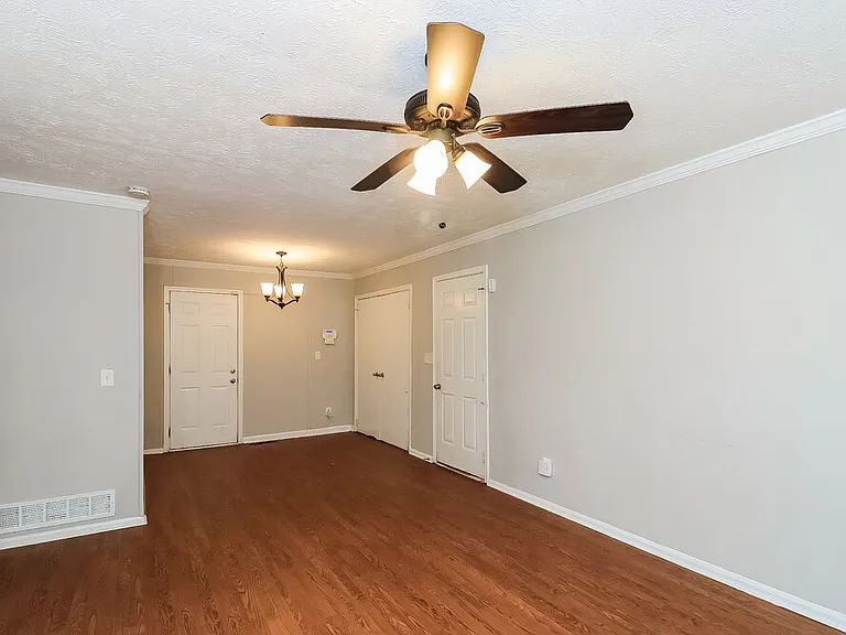 851 Grayson Hwy — Photo 7