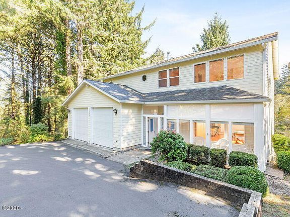 3rd image of 1625 NE Regatta Way