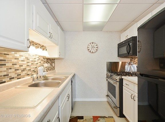 5th image of 1125 Royal Street George Dr #106