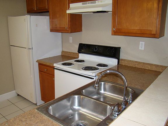 2nd image of 11554 NW 39th St #0